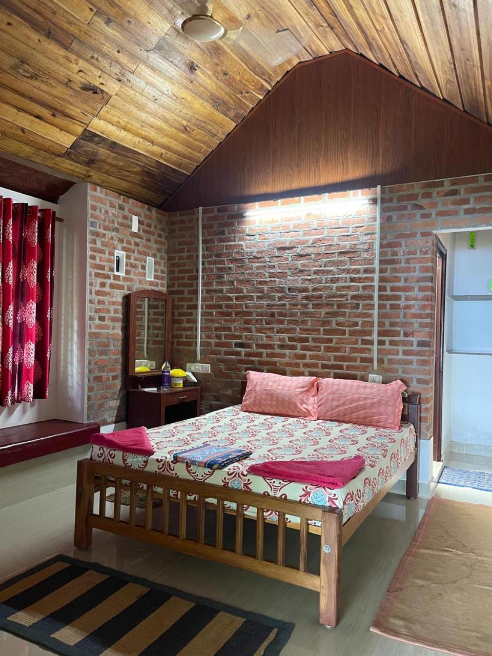 Ashtamudivillas Kollam Exterior foto